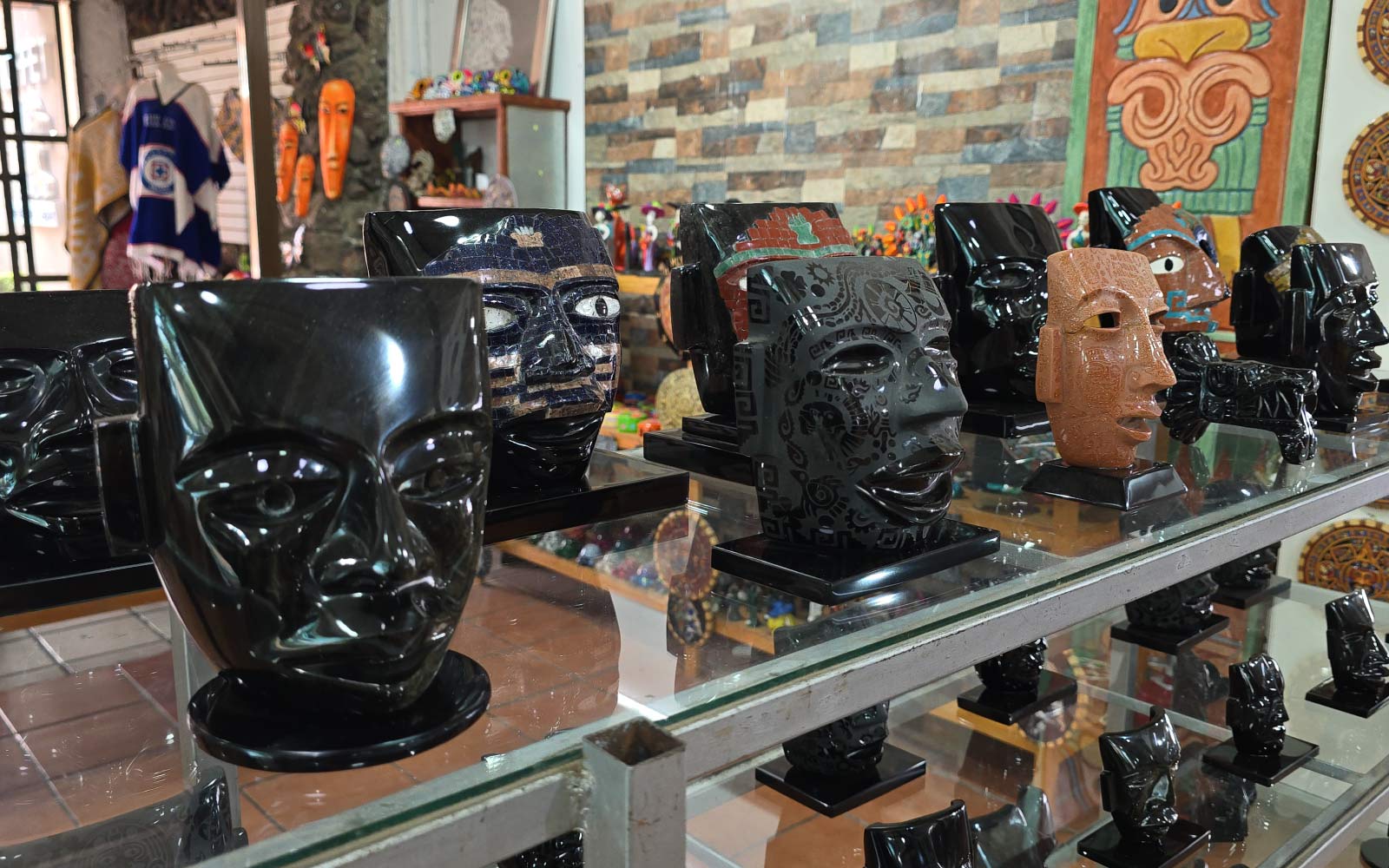 Interior de la tienda de artesanías