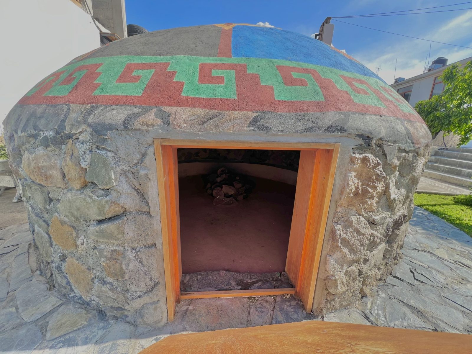 Temazcal prehispánico en Teotihuacán